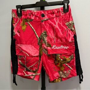RealTree Pink Camo Cargo Shortd, size Small
